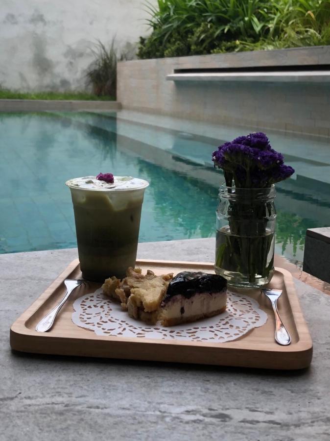 Valentier Cafe And Hotel Chiang Mai Exterior foto